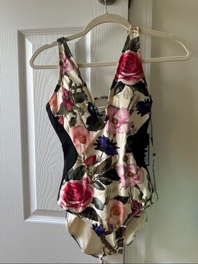 Floral V-Neck One-Piece Swimsuit in Cream and Pink